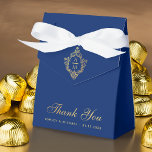 Bröllop Vapensköld Royal Blue Faux Guld Tack Presentaskar<br><div class="desc">En elegant royal blå och guld bröllopsbox. På lådan finns faux guld foil vapensköld med ett monogram i den,  från 2 initialer. Meddelandet Tack är skrivet i nedre delen,  i ett elegant faux guld-skript,  i tillfälle och datumet är skrivet i gyllene skåp under det. Bakgrunden är blått i royalet.</div>
