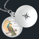 Bröllop Vintage Peacock-årsdagen för årsjubileum Berlockhalsband<br><div class="desc">Bröllop Keepsaki Bröllopsfest Necklaces - om du vill ändra bakgrund färg - klicka på anpassa - klicka på redigera - välj sista verktyg i rullgardinsmenyn och välj från ett av de färger som visas eller ange din rgb-hex-kod för personligt bröllp färg- om du vill ändra teckensnittstecknet färg markerar du den...</div>