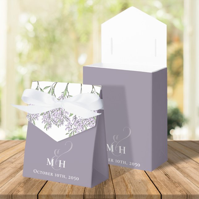 Bröllop Watercolor Flowers Botanical Lavender Presentaskar (Lavender lilac wisteria wedding favor box with bride and groom initial monogram)