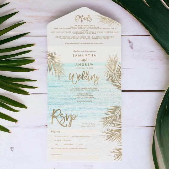 Bröllopet med den tropiska stranden guld i träd (Modern chic gold palm tree tropical beach wedding all in one invitation)