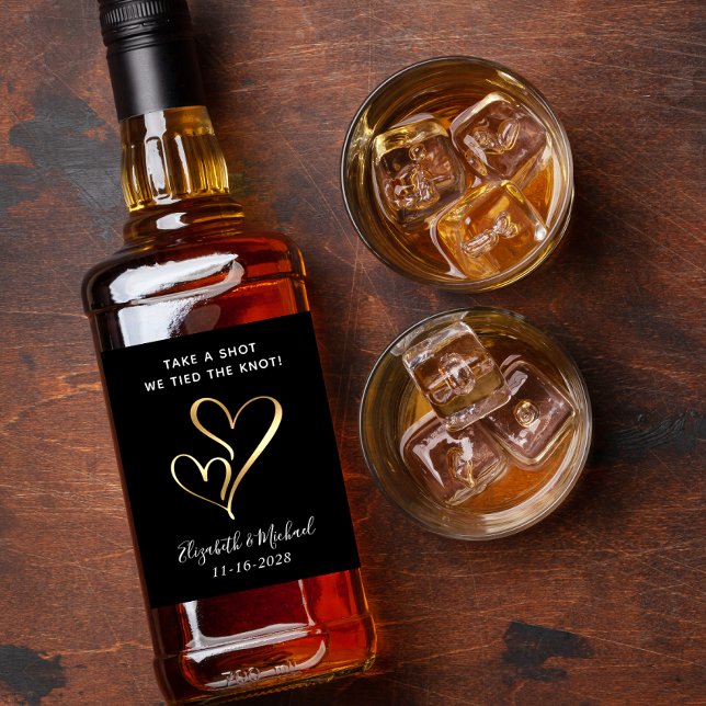Bröllopets favoriter ta en liten chans. spritflaskor etikett (Take a shot, we tied the knot! Raise the bar at your reception with our fun mini liquor bottle label)