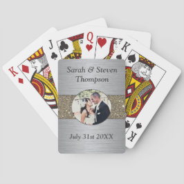Bröllopfirandefoto som leker kort spel kort