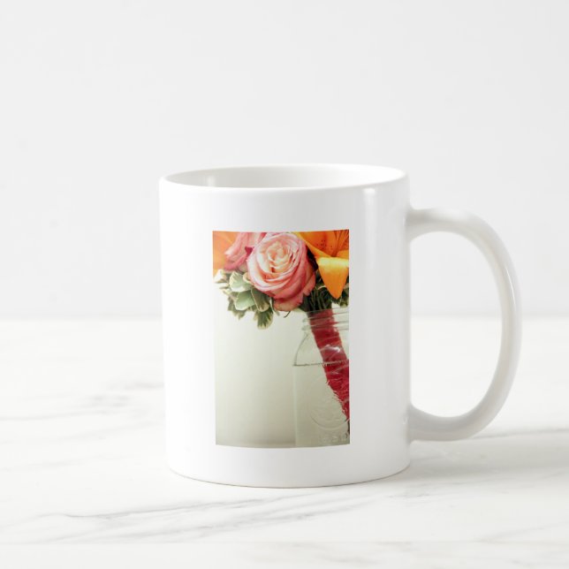 bröllopsblommor rosa orange ros anpassa kaffemugg (Höger)
