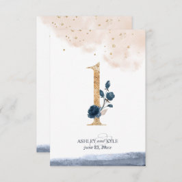 Bröllopsbord nummer i marinblått, rosenskiftande o inbjudningar