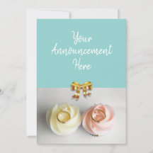 Bröllopscupcakes toppade med vigselringar