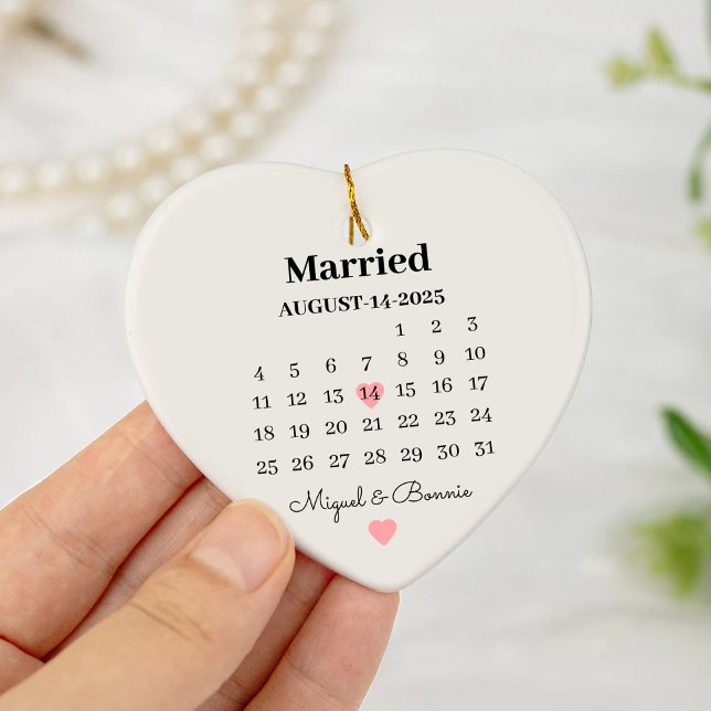 Bröllopsdag för Personlig av gift kalenderdatum Julgransprydnad Keramik (Skapare uppladdad)