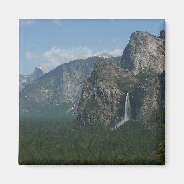 Bröllopsdunstfallen och Half Dome i Yosemite Magnet (Framsidan)