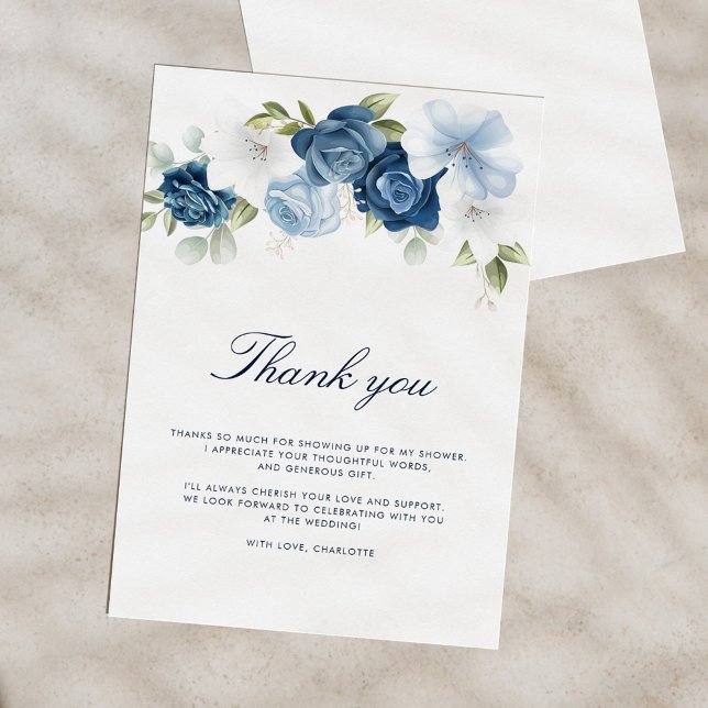 Bröllopsdusch Dammig Blå Blommig Tack Kort (Dusty Blue Floral Bridal Shower Thank You Vertical)