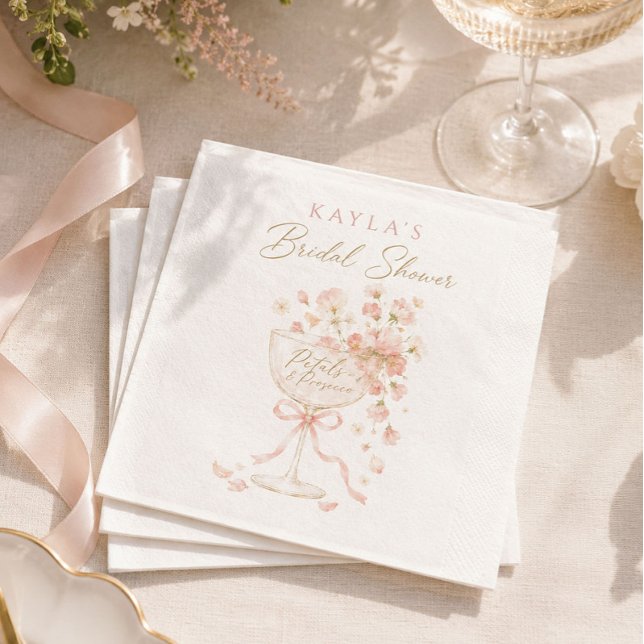 Bröllopsdusch för Petals & Prosecco Pappersservett (Skapare uppladdad)