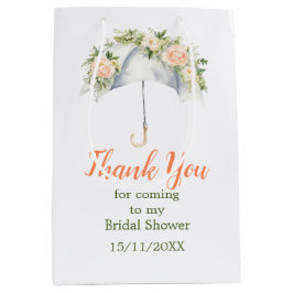 Bröllopsdusch med blomsterparaply