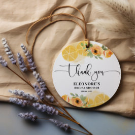 Bröllopsdusch med citroner och blommor  gåvor etiketter