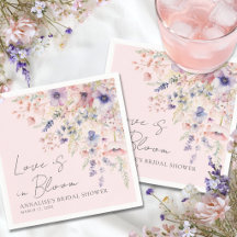Bröllopsdusch med rosafärgade vilda blommor