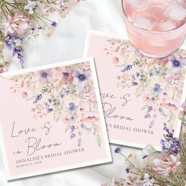 Bröllopsdusch med rosafärgade vilda blommor pappersservett (Blush Pink Wildflower Floral Bridal Shower Napkins)