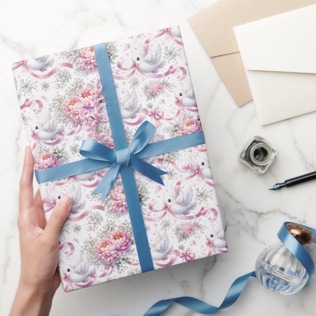 Bröllopsduvor med rosa peonior och band presentpapper (Gifting)