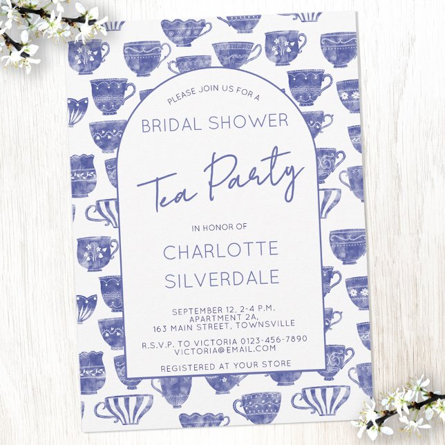 Bröllopsfest med gammaldags tekopp och akvarell te inbjudningar (Antique teacup blue white watercolor tea party bridal shower invitation)