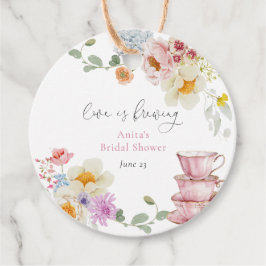 Bröllopsfest med vildblomste gåvor etiketter