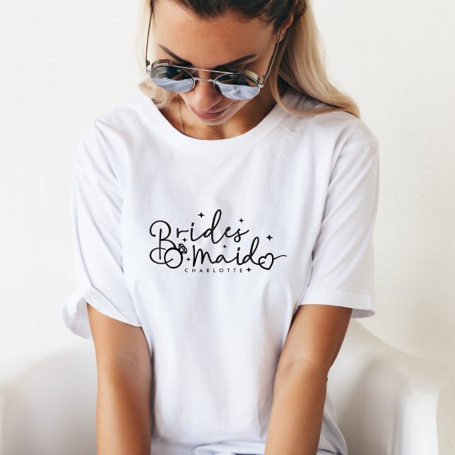 Bröllopsfesten Cute Bridesmaid Script T Shirt (Skapare uppladdad)