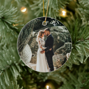 Bröllopsfoto 1:a julen som man och hustru julgransprydnad keramik