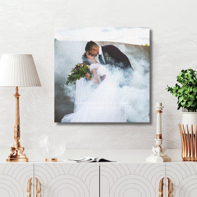 Bröllopsfoto Personlig Minnessak Namn Datum  Canvastryck (Personalized Wedding Photo on Canvas. Keepsake wedding photo with personalized names & wedding date)
