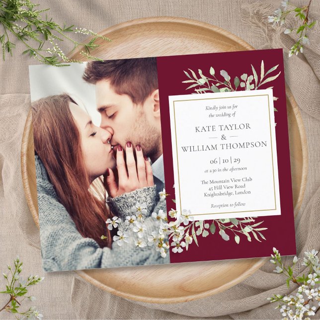 Bröllopsinbjudan med budget burgunderfärgade blad  (Budget Burgundy Foliage Photo Wedding Invitation)