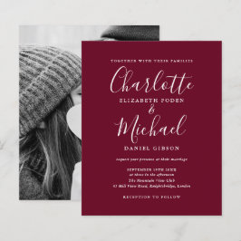 Bröllopsinbjudan med budget burgundy skript foto