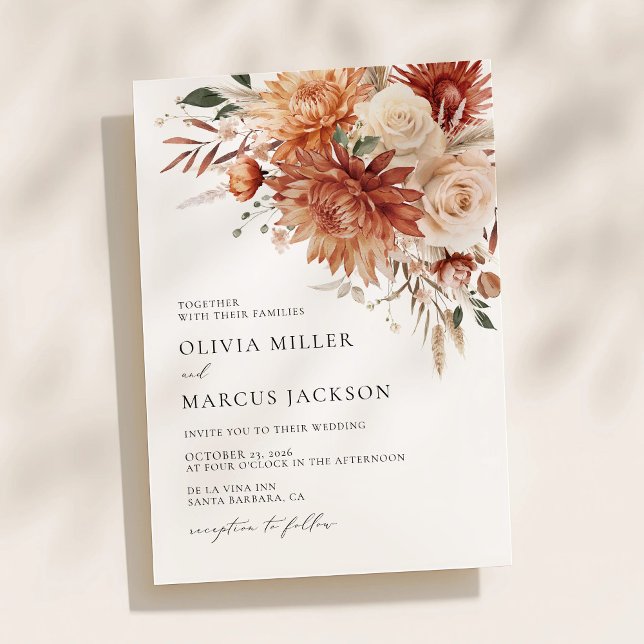 Bröllopsinbjudan till Boho Terracotta Dahlia Ro Inbjudningar (Terracotta dahlia floral wedding invitation with elegant typography and warm autumn design)