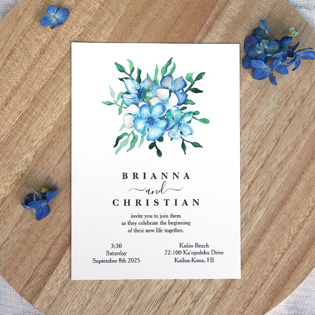 Bröllopsinbjudan till Tropical Blue Hibiscus Flowe Inbjudningar (Tropical Blue Hibiscus Flowers Wedding Invitations, Green Eucalyptus Leaves)