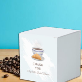 Bröllopskaffe med croissanter presentaskar