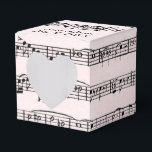 Bröllopsnoter På Rosa Blush Presentaskar<br><div class="desc">Musikkomposition på rosa underlag för bröllop</div>