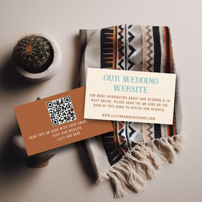 Bröllopswebbplats QR-kod Cowboy Country Western Tilläggskort (cowboy country western desert wedding website qr code enclosure card aztec pattern terracotta teal)