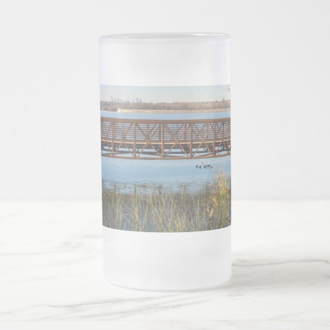 Bron i White Sten Park Frosted Mugg (Center)