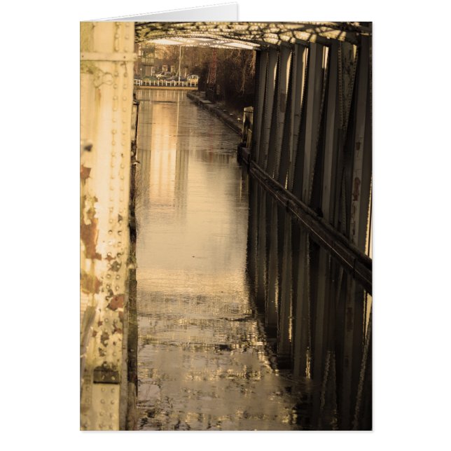 Bron och eftertanke i järn hälsningskort (Framsidan)