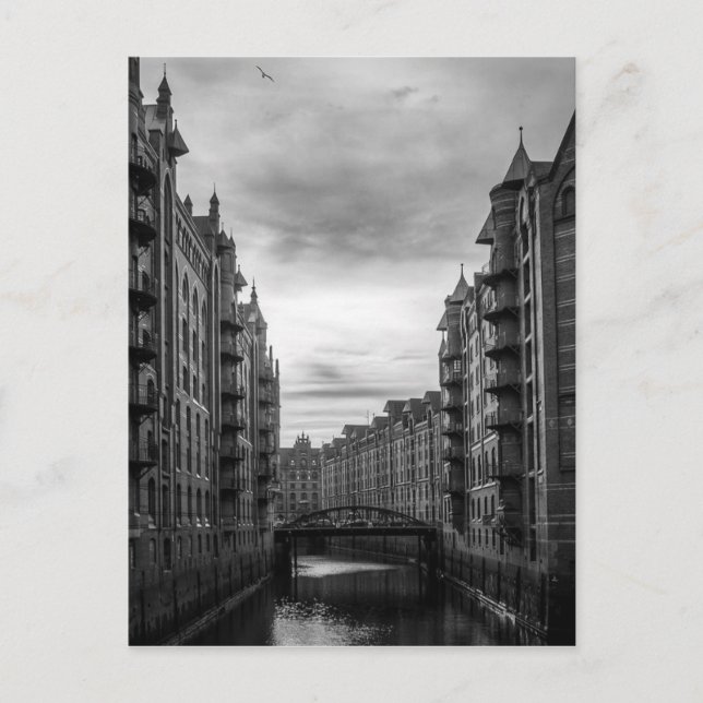 Bron över Black and White Storehouse Town River Vykort (Framsida)