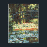 Bron över Waterlily Pond av Claude Monet Vykort<br><div class="desc">Bron över Vatten Lily Pond (1900) av Claude Monet är en vintage imponerande bra blommigt naturmålning. Det är en del av en serie japanska fotbollsmålningar som Monet målade i sina vår-blomsterträdgårdar i Giverny, Frankrike. Om konstnären: Claude Monet (1840-1926) var en av grundarna av den Fransk målningsrörelsen och de flesta av...</div>