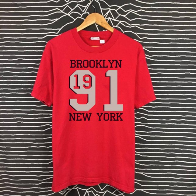 Brooklyn 90s t shirt (Skapare uppladdad)