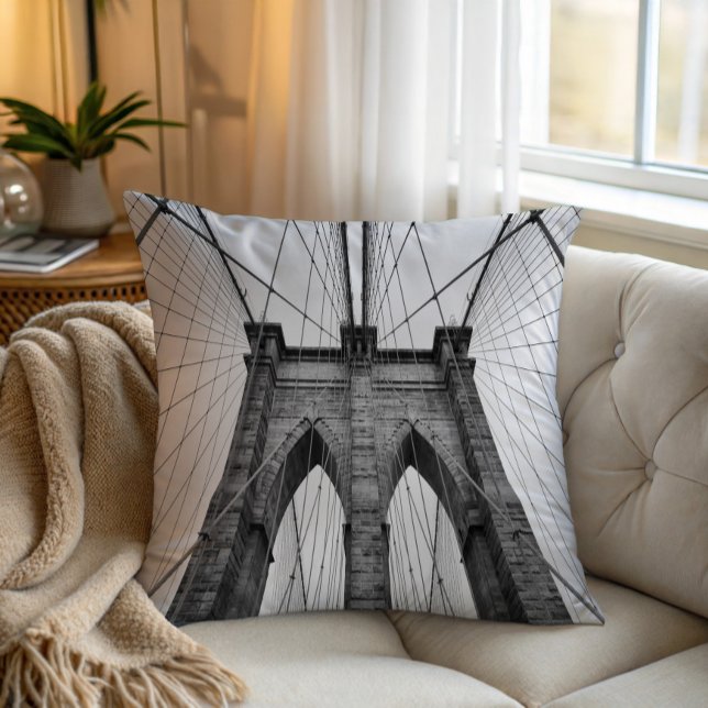 Brooklyn Bridge Arkitektonisk Närbild Kudde (Skapare uppladdad)