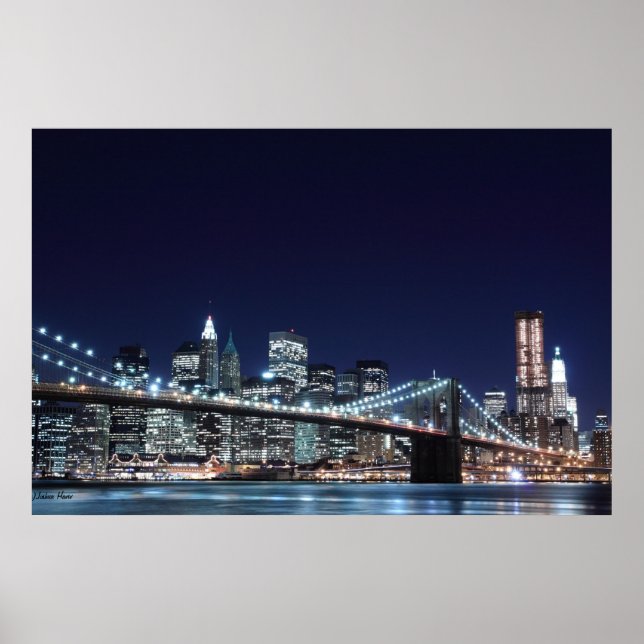 Brooklyn Bridge och Manhattan Skyline på natten Poster (Framsidan)