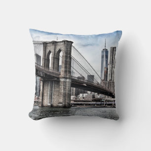 BROOKLYN BRIDGE UNDER DAGEN KUDDE