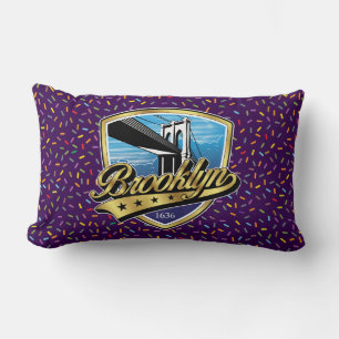 Brooklyn Elegant Guld Swoosh Logodesign Lumbarkudde