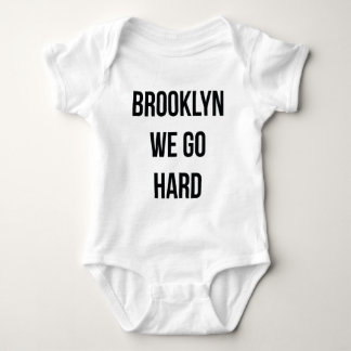 Brooklyn går vi hårt t-shirt
