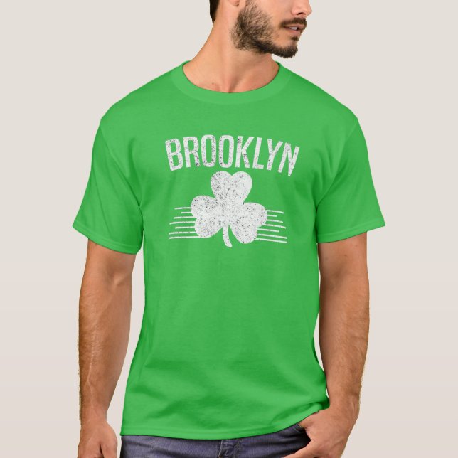 Brooklyn Irish St patricks day Shamrock Lucky Broo T Shirt (Framsida)