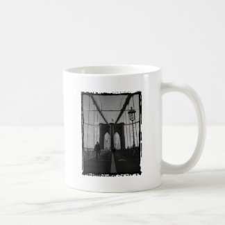 Brooklyn överbryggar fotoet kaffemugg