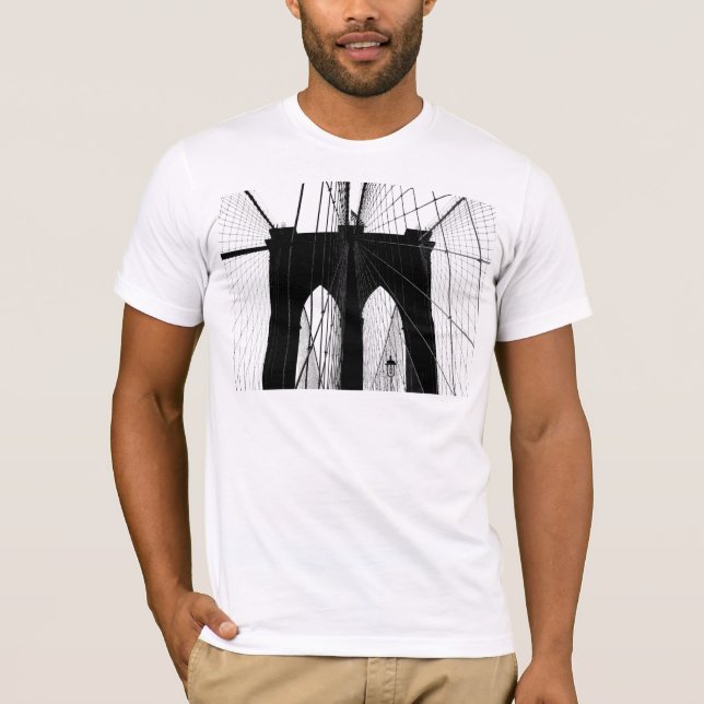 Brooklyn överbryggar silhouettesvart tee (Framsida)