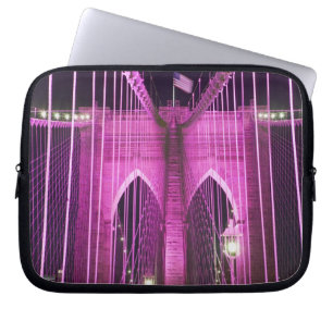 Brooklyn överbryggar tände lilor laptop sleeve