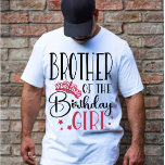 Bror till Birthday Girl Anpassningsbar Squad Match T Shirt<br><div class="desc">Tittar du en födelsedagskjorta som gör party färdigt? Titta bara på våra matchande besättningsskjortor! Dessa snyggtar är perfekter för alla födelsedagsfester. Våra matchande skjortor är en underbar gåva till dina vänner och familj och kan användas tillsammans som en grupp eller grupperas som en gruppgaranti. Med så många designers att välja...</div>