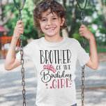 Bror till Birthday Girl Anpassningsbar Squad Match T Shirt<br><div class="desc">Tittar du en födelsedagskjorta som gör party färdigt? Titta bara på våra matchande besättningsskjortor! Dessa snyggtar är perfekter för alla födelsedagsfester. Våra matchande skjortor är en underbar gåva till dina vänner och familj och kan användas tillsammans som en grupp eller grupperas som en gruppgaranti. Med så många designers att välja...</div>