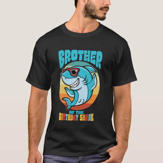 Bror till Birthday Kid Shark Party Bro-familjen T Shirt (Framsida)
