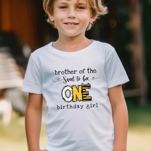 Bror till den så sött att vara ett födelsedagsbarn t shirt