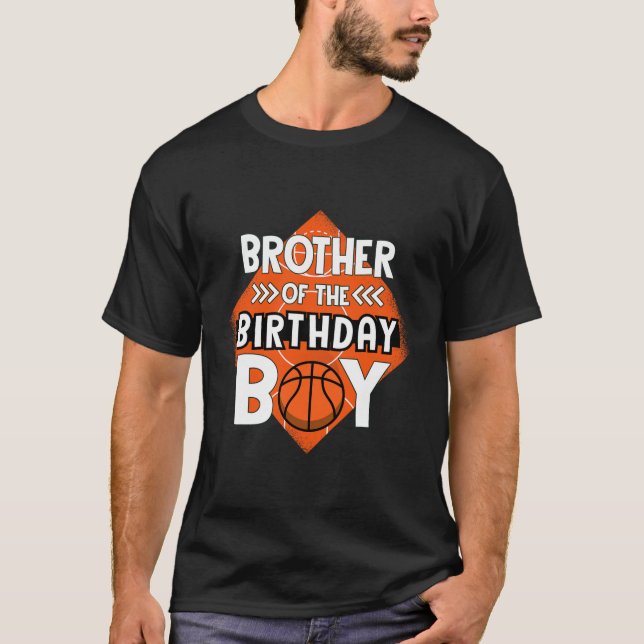 Bror till födelsedagskorgbrodern Bysketbyll Bir T Shirt (Framsida)
