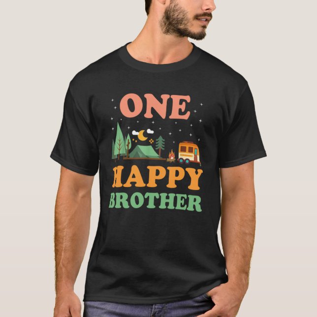Bror till Lycklig Camper One Lycklig Brother Cam T Shirt (Framsida)